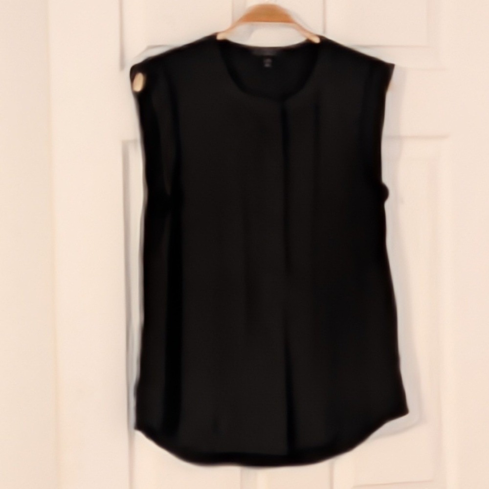 J.Crew Black Sleeveless Hidden Placket Crepe Blouse‎ Top Size 6 Round Neck